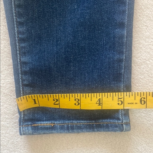 Levi's Blue Skinny Jeans with Distressed Details - Picture 10 of 11
